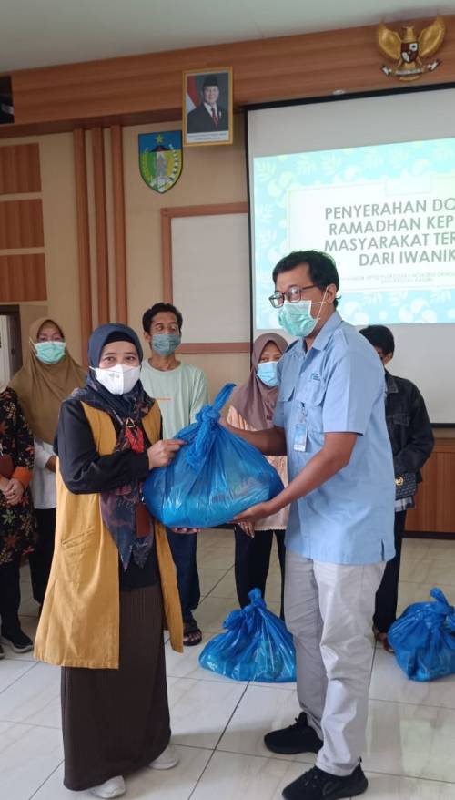 IWANIK Salurkan Donasi Ramadhan di Puskesmas Sahabat Sehat Ngasem: Perkuat Kolaborasi untuk Kesehatan Masyarakat